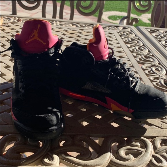 Sneakers - Picture 3 of 3